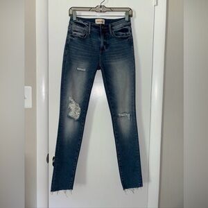 Driftwood Jackie Patch Distressed Raw Hem Mid-Rise Skinny Denim Blue Jean W/25
